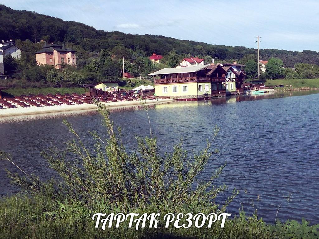 Tartak Resort Pasiky-Zubryts'ki Luaran gambar